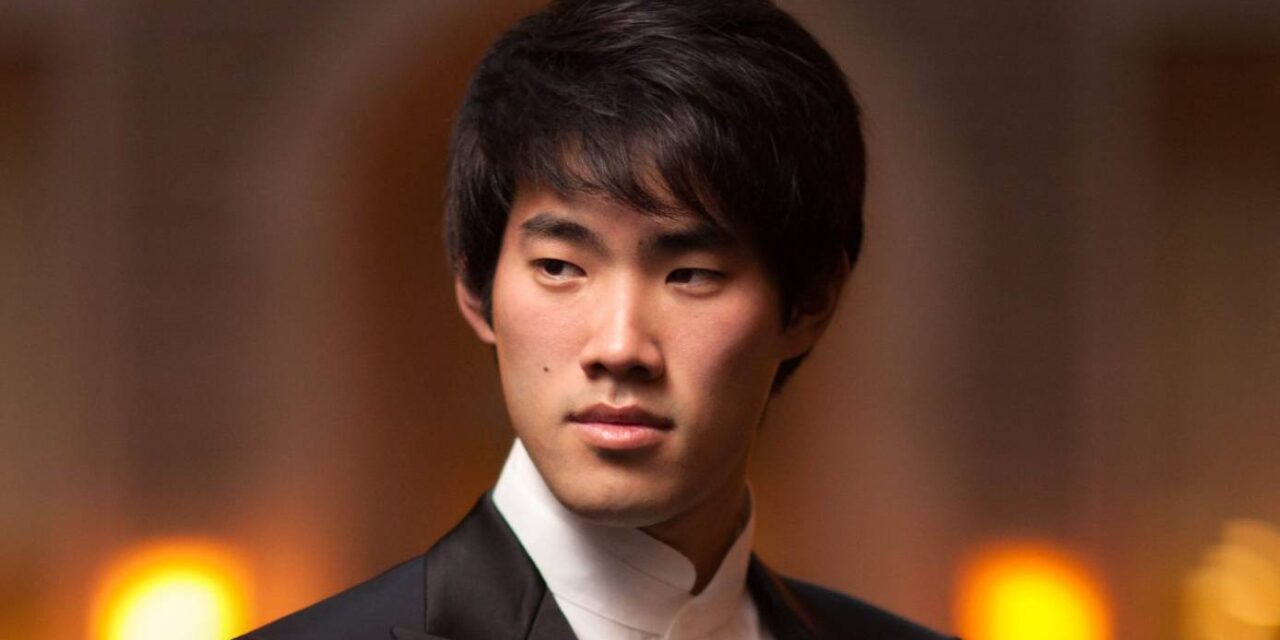 Liederhalle Stuttgart: Philharmonia Orchestra – Bruce Liu - Archiviert