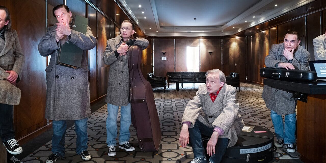 Schauspielhaus Stuttgart: Hotel Savoy - Archiviert