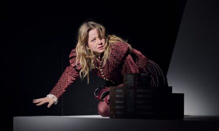 Staatsoper Stuttgart: Dora - Archiviert