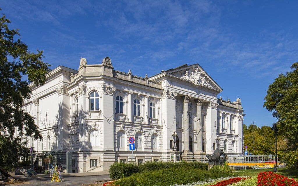 Nationale Kunstgalerie Zachęta in Warschau: Henryk Lula – Keramik. Die Kunst der Materie