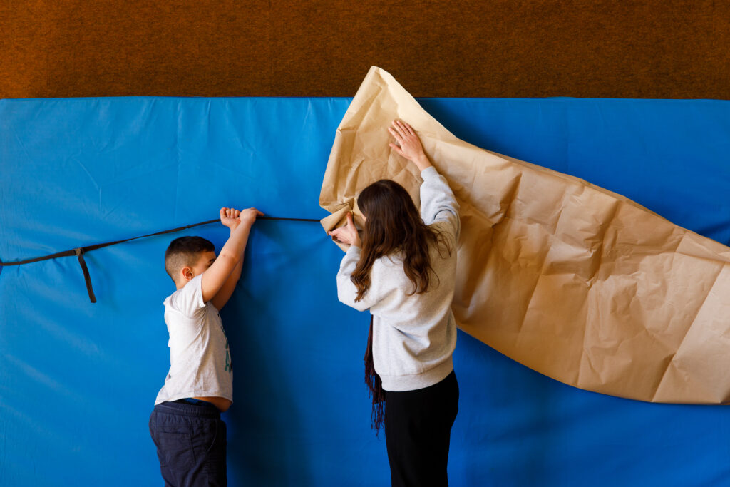 Papierworkshop, ASO Materialarchiv © Max Kropitz