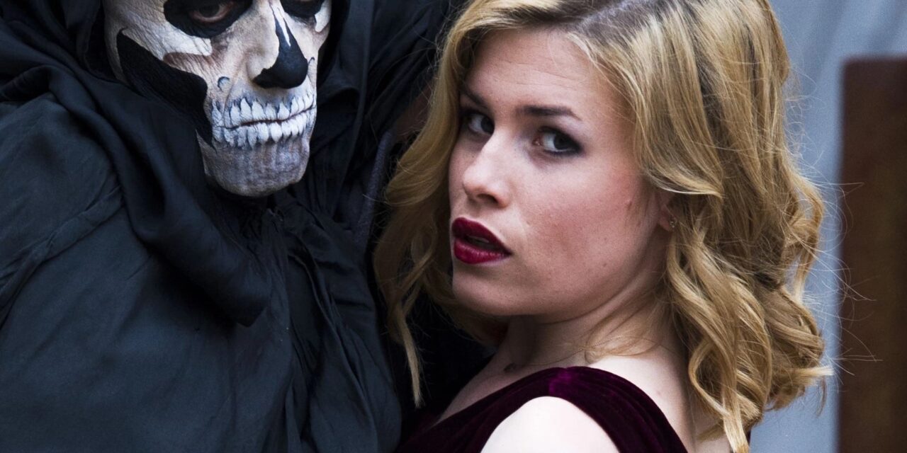 STADTTHEATER KUFSTEIN AUF DER FESTUNG KUFSTEIN: JEDERMANN – DAS SPIEL VOM STERBEN EINER REICHEN FRAU - Archiviert