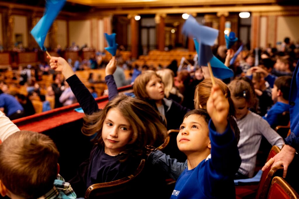 Schülerinnen und Schüler entdecken die Welt der klassischen Musik! © Julia Wesely