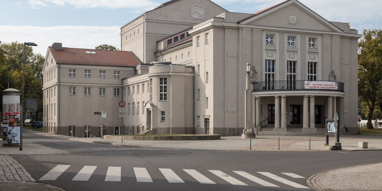 Theater Straslund: Die Hochzeit des Figaro