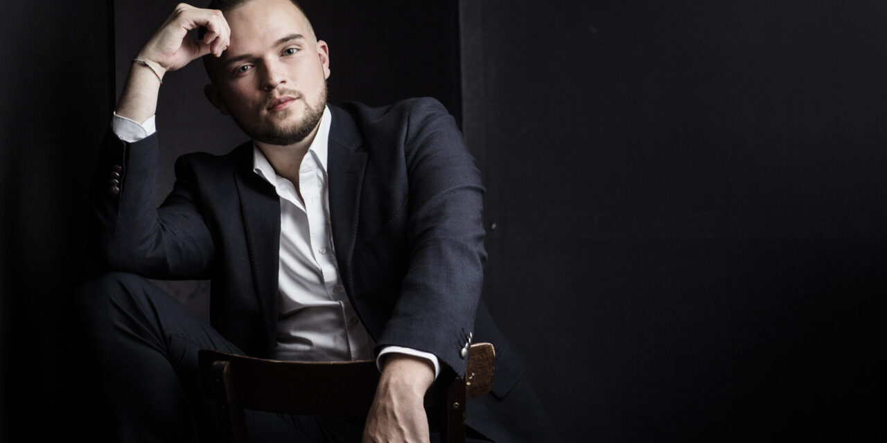 Mecklenburgisches Staatstheater: Wanderer zwischen den Welten - Archiviert