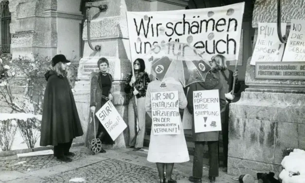 Liechtensteinisches LandesMuseum: Vom halben zum ganzen Stimmvolk. 40 Jahre Frauenstimmrecht in Liechtenstein
