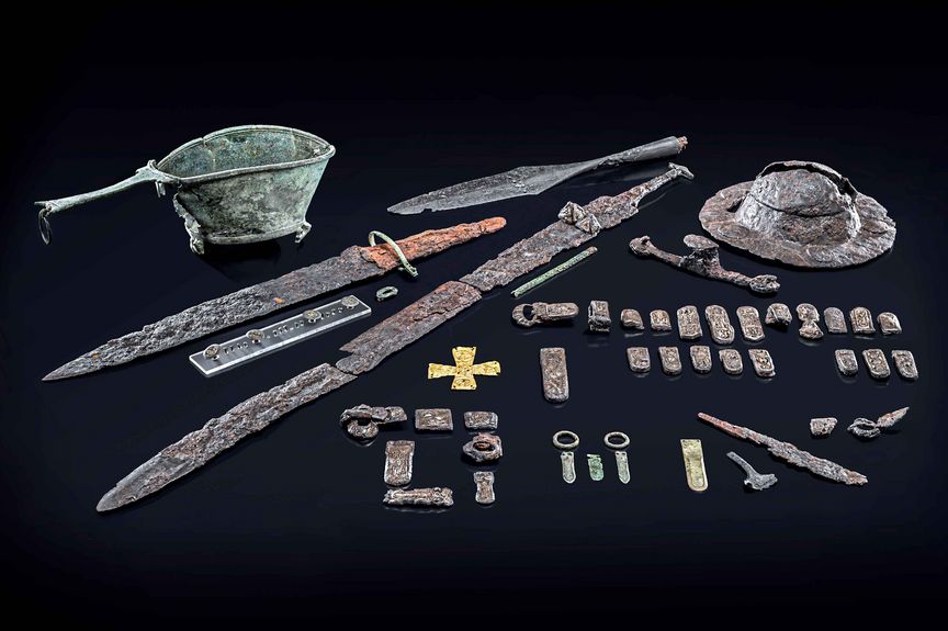Funde aus einem Kriegergrab, Landesausstellung „THE hidden LÄND – Wir im ersten Jahrtausend” © Archäologisches Landesmuseum Baden-Württemberg
