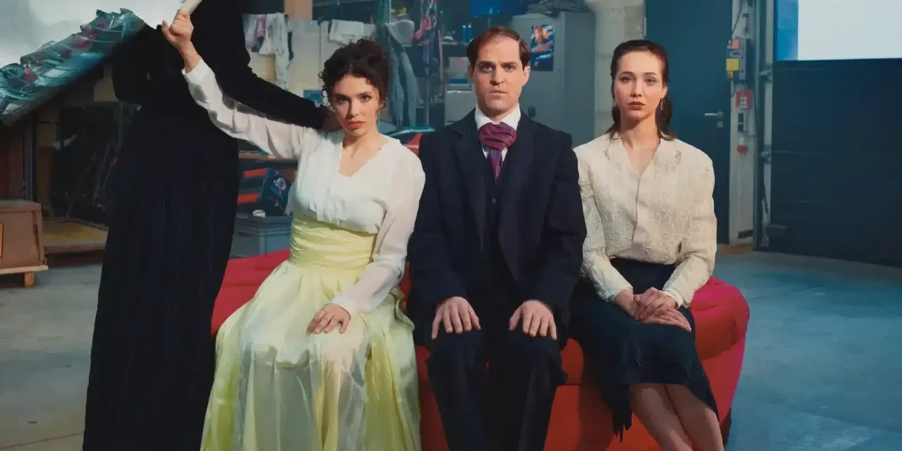 Schauspielhaus Salzburg: Der Pelikan - Archiviert