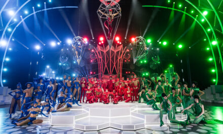 Friedrichstadt-Palast Berlin: FALLING | IN LOVE die funkelndste Grand Show aller Zeiten!