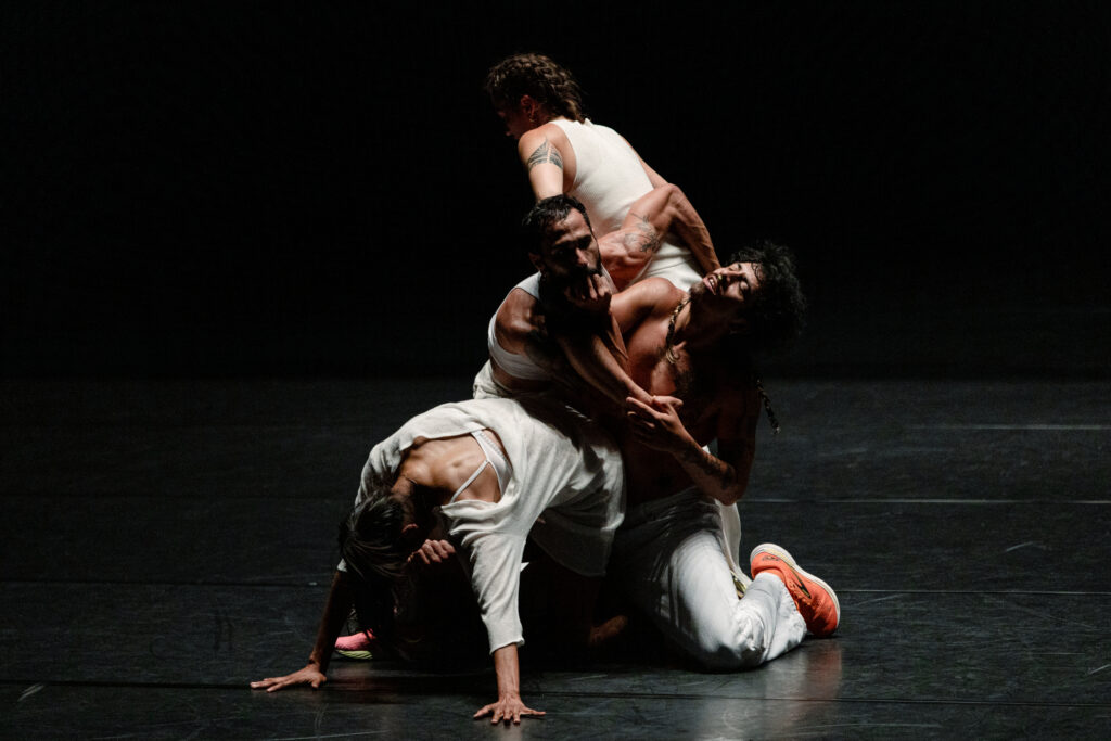 Emanuel Gat IL // Emanuel Gat Dance FR Freedom Sonata © Julia Gat