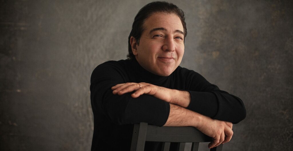 Fazil Says © Fehti Karaduman